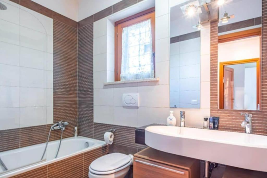 Orli Home โรม ภายนอก รูปภาพ